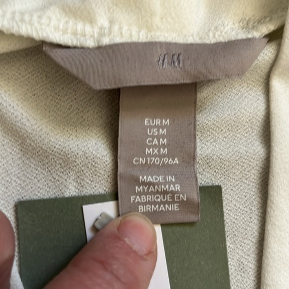 NWTs White, Sustainable Blouse, size medium - Picture 4 of 12